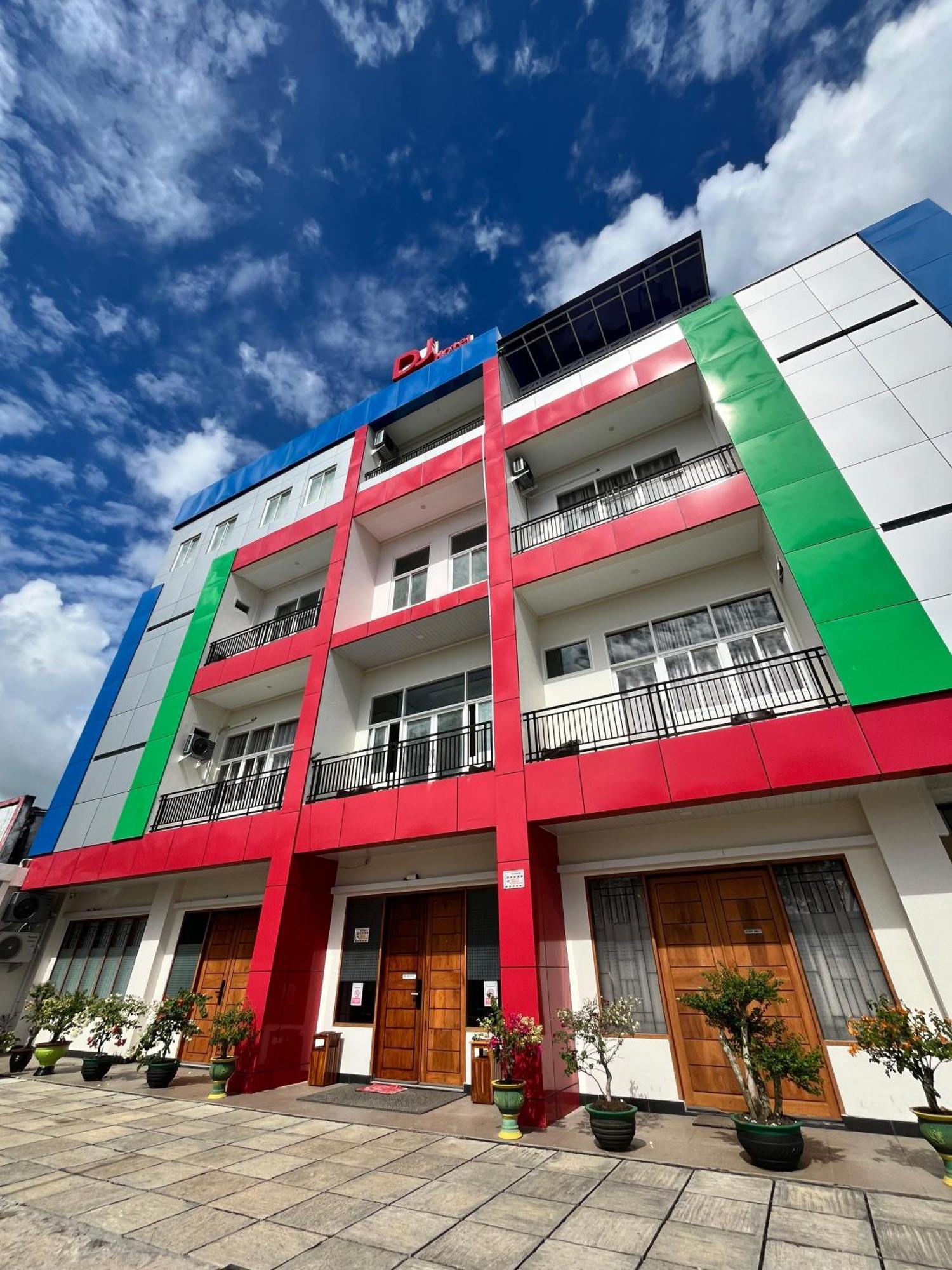 Dj Hotel Raha Extérieur photo